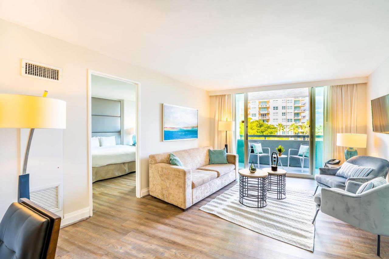 Waterview Condo- Spacious 2 Bedroom - Central - Steps To Beach 포트 로더데일 외부 사진